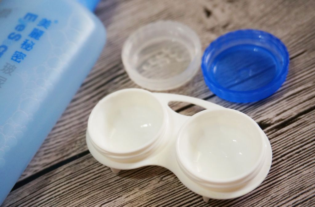 【保养】海昌美丽秘密玻尿酸水润多效保养液。