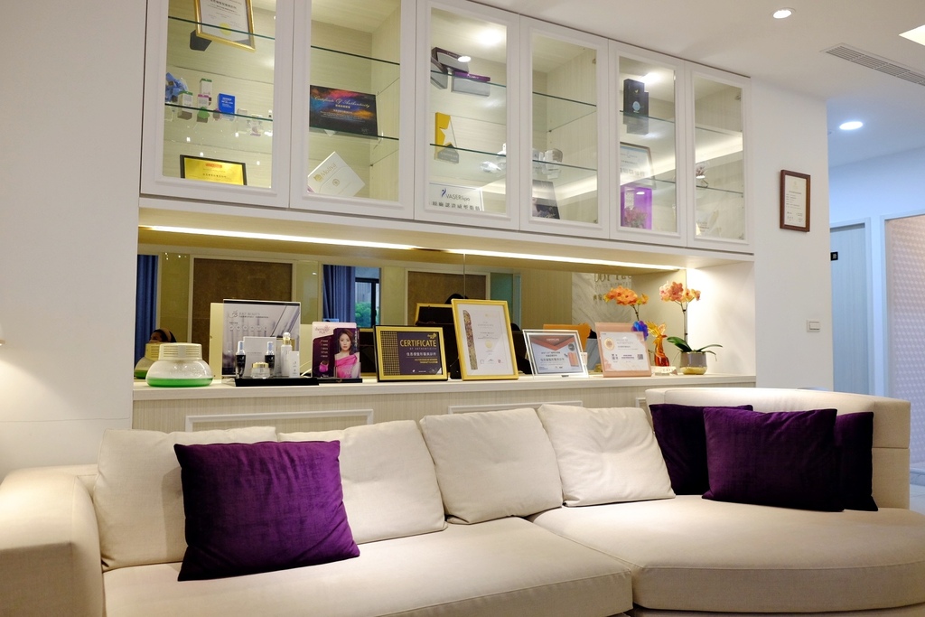 image12.jpeg image12.jpeg