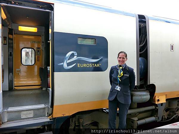 圖1 巴黎到倫敦的歐洲之星列車＆服務員
