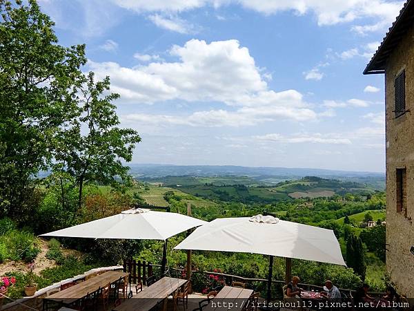 P11）San Gimignano城門外的美麗風景.jpg