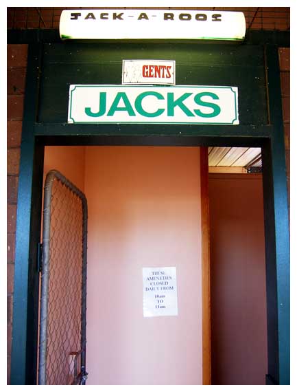 JACKS-男廁(in Marla).JPG