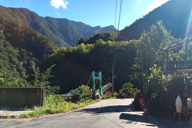 【新竹】徒步一日探索隱秘在軍鑑岩旁的芝生毛台山