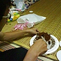 『 壽星切蛋糕 』
