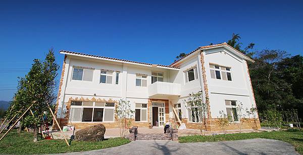 1114169105_x.jpg 1114169105_x.jpg