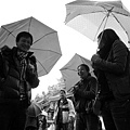 黑白凝住歡樂