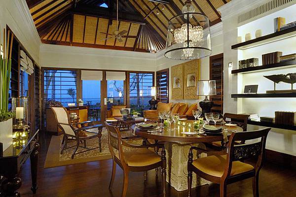 Villa Dining - Living Area.jpg