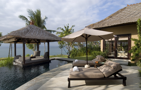 Ocean front Cliff Villa Plunge Pool.jpg