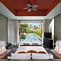 E WOW Three Bedroom Pool Villa_Master Bedroom.jpg