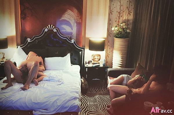 20200301 攝影師外流《6女7男群交趴》私密照!便當配香腸真的很好吃嗎?7 20200301 攝影師外流《6女7男群交趴》私密照!便當配香腸真的很好吃嗎?7