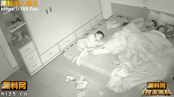 20240124 奇葩家庭一家四口同住發生激情碰撞!爸媽操愛,兒女在旁觀戰《第3部,共六部》 (1).jpg 20240124 奇葩家庭一家四口同住發生激情碰撞!爸媽操愛,兒女在旁觀戰《第3部,共六部》 (1).jpg