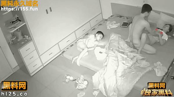 20240124 奇葩家庭一家四口同住發生激情碰撞!爸媽操愛,兒女在旁觀戰《第3部,共六部》 (15).jpg 20240124 奇葩家庭一家四口同住發生激情碰撞!爸媽操愛,兒女在旁觀戰《第3部,共六部》 (15).jpg