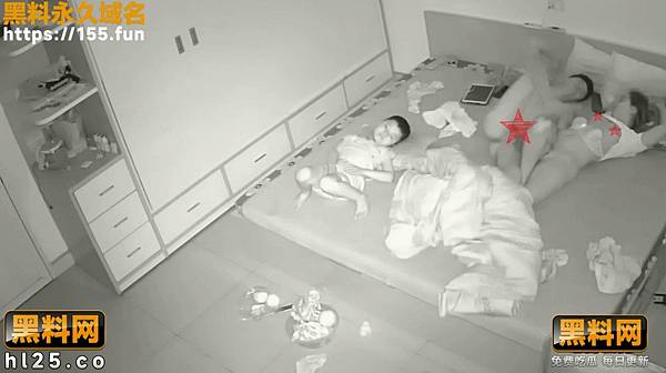 20240124 奇葩家庭一家四口同住發生激情碰撞!爸媽操愛,兒女在旁觀戰《第3部,共六部》 (27).jpg 20240124 奇葩家庭一家四口同住發生激情碰撞!爸媽操愛,兒女在旁觀戰《第3部,共六部》 (27).jpg