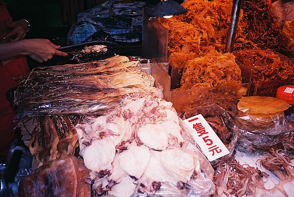 龍山寺夜市..買烤魷魚