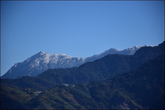 巧遇冰雪奇緣的武嶺和藍天綠地的清境 巧遇冰雪奇緣的武嶺和藍天綠地的清境