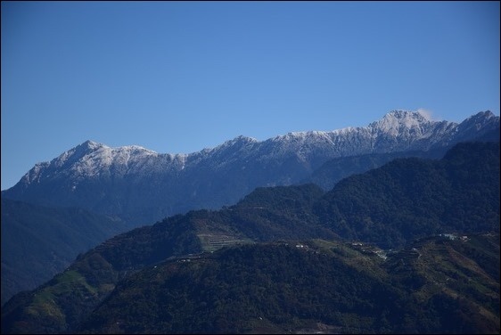 巧遇冰雪奇緣的武嶺和藍天綠地的清境 巧遇冰雪奇緣的武嶺和藍天綠地的清境