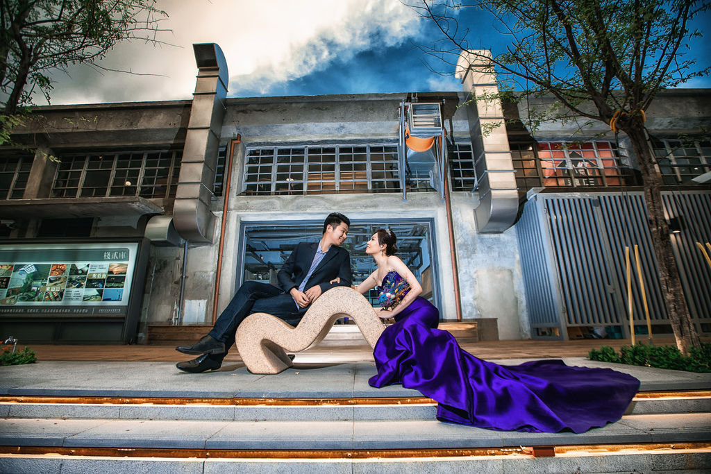 JOHN8090.jpg JOHN8090.jpg