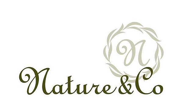 nature & co-logo.jpg