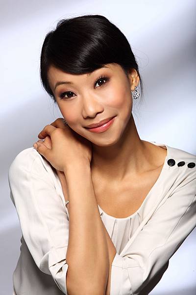 SK-II 智慧美白系列台灣代言人-胡婷婷.jpg