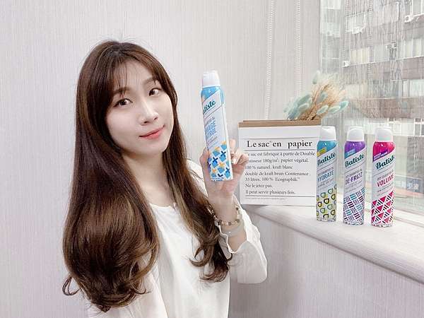 髮品 Batiste芭緹絲雙效乾洗髮噴霧推薦 乾洗髮大進化 護髮 乾洗髮瞬間完成 4款不同護髮效果 髮絲瞬間乾爽蓬鬆 輕盈柔亮又芳香 Life Magazine By 熊貝兒