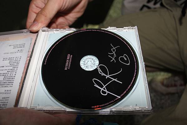 羅素紅簽CD 耶~!