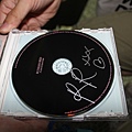 羅素紅簽CD 耶~!