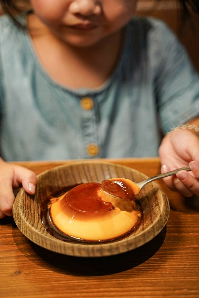 高雄首家日本正統蛋包飯超好吃 一刀劃下滑嫩又療癒/蝸居咖啡 