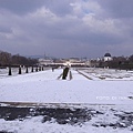 3/7 Belveder Palace 冰封的花園,遠處是下宮