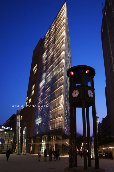 3/10 Potsdam Square RENZO PIANO