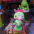 3/8 只好亂晃晃window shopping 看一下青蛙王子和袋鴨