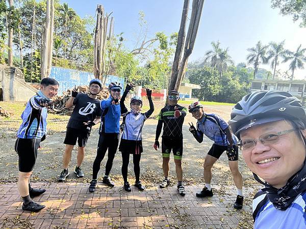 20230708芎蕉山自行車道-探訪龍岩國小遺址 20230708芎蕉山自行車道-探訪龍岩國小遺址