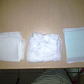猜猜看哪個是衛生紙哪個是棉花糖哪個是.....衛生棉!哈哈!