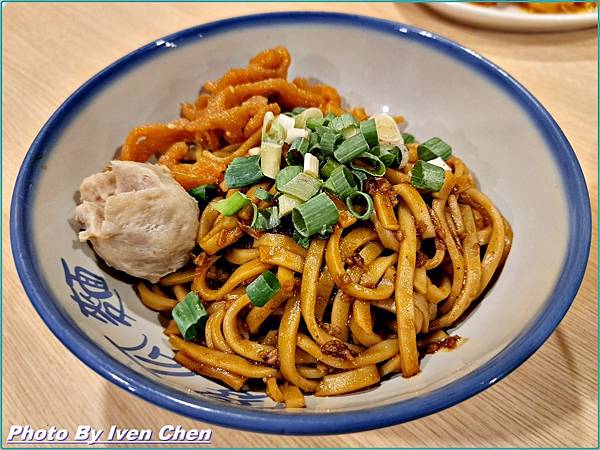 《新竹傻瓜麵創意料理推薦》平民銅板小吃麵食/ 平價的合菜餐廳