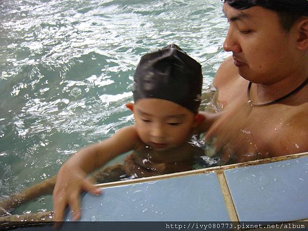 2011.7.2-游泳池初體驗-4