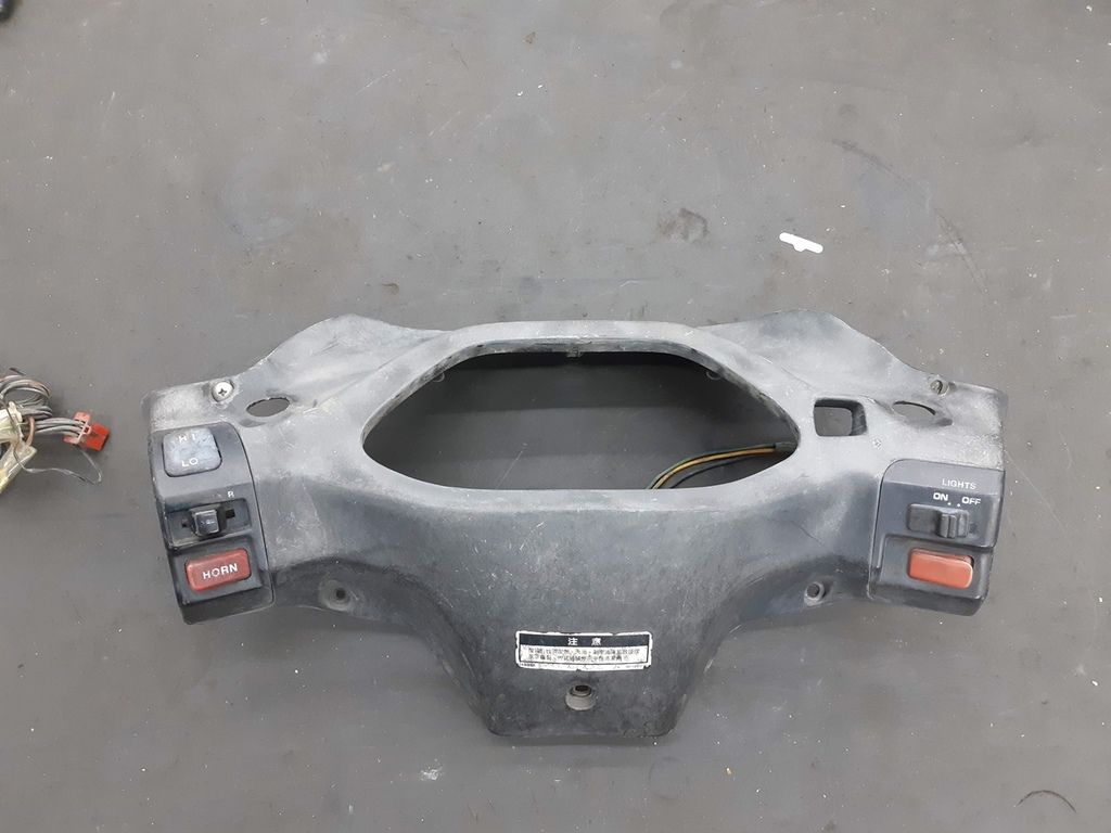 三重中古車殼hf5 內裝外裝迅光三燈斜板碟煞4hp 黑色拆賣 露天拍賣