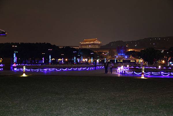 夜晚的景色 (新生公園)