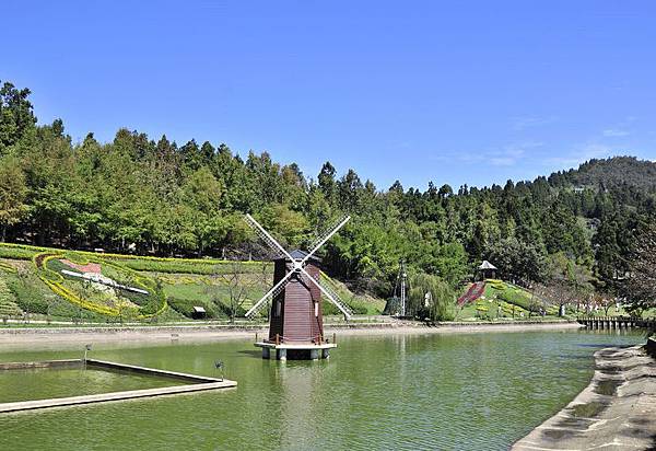 清境小瑞士花園-2.jpg