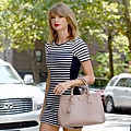 Taylor-Swift-Prada-Executive-Tote1-620x475.jpg