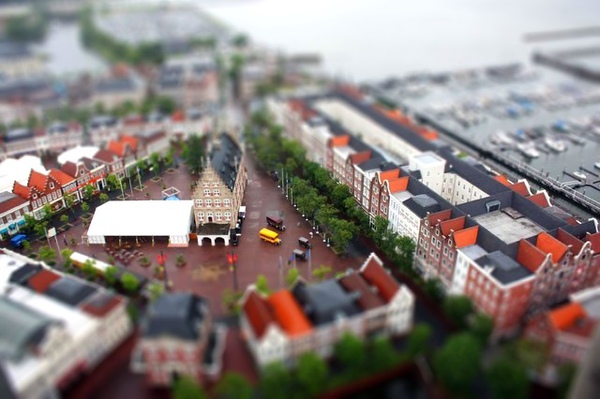 1630677695-tiltshift.jpg