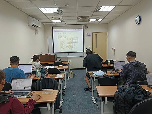 職場中的專業與實戰：我如何幫助工程師提升嵌入式系統的研發能力