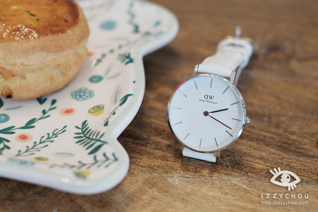 Daniel Wellington CLASSIC PETITE BONDI 32MM 折扣碼