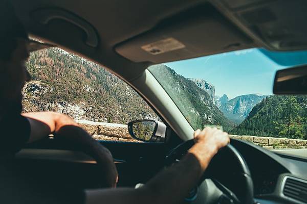 人工智慧汽車雷達上市,可望降低行車事故發生