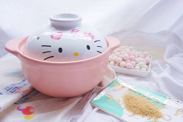 Hello Kitty 高耐熱陶瓷鍋 (2).JPG