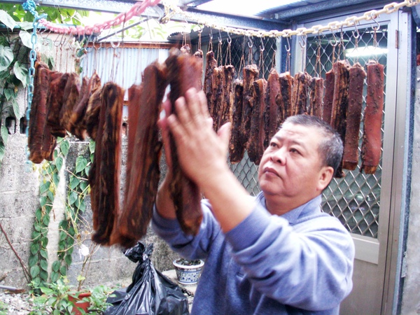 清采園麵食館--雲南醬臘肉--按摩.JPG