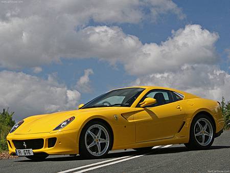 Ferrari-599_GTB_Fiorano_HGTE_2010_1024x768_wallpaper_06.jpg