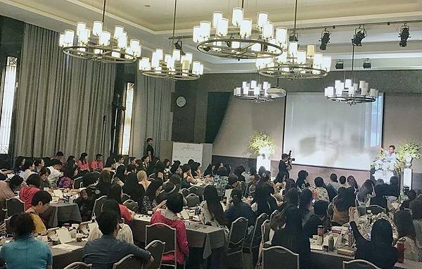 手機攝影手機後製演講分享gary:0935-018-648 手機攝影手機後製演講分享gary:0935-018-648