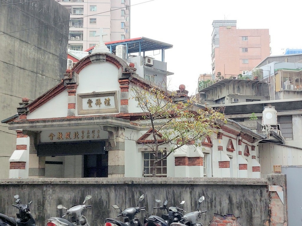 【台北北投】東華公園登小山加碼賞白梅及落羽松