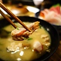 上引水產的普通味增湯就非常超值, Misoshiru(Japanese soup) made with abundant ingredient such as crab, fish and shell fish  