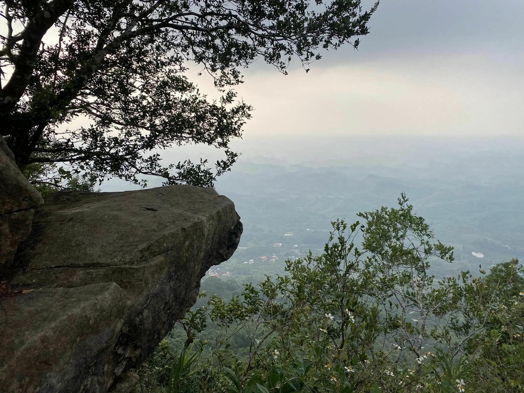 【台南南化】烏山南段:石松子山-紫竹寺-王爺崙山稜線來回