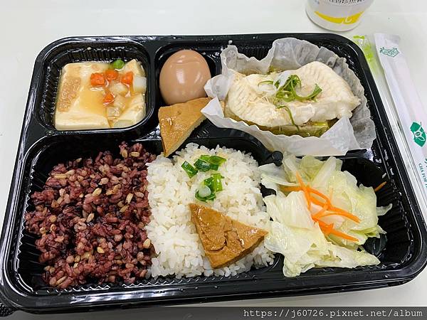 【台北新北/防疫美食】防疫便當外帶、外送★台北新北防疫便當、麻辣鍋、泰式、義式料理等(持續更新)(含菜單)