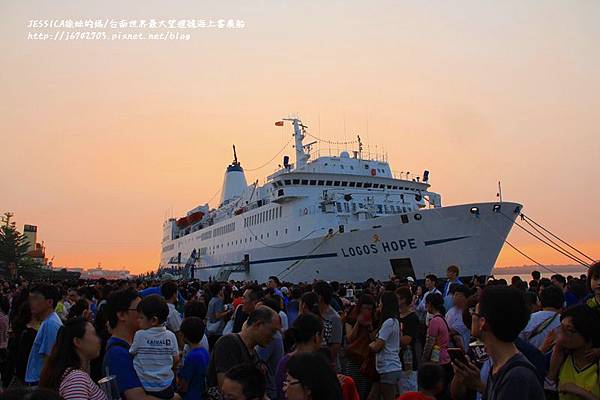 台南安平望道號海上書展 (35).JPG